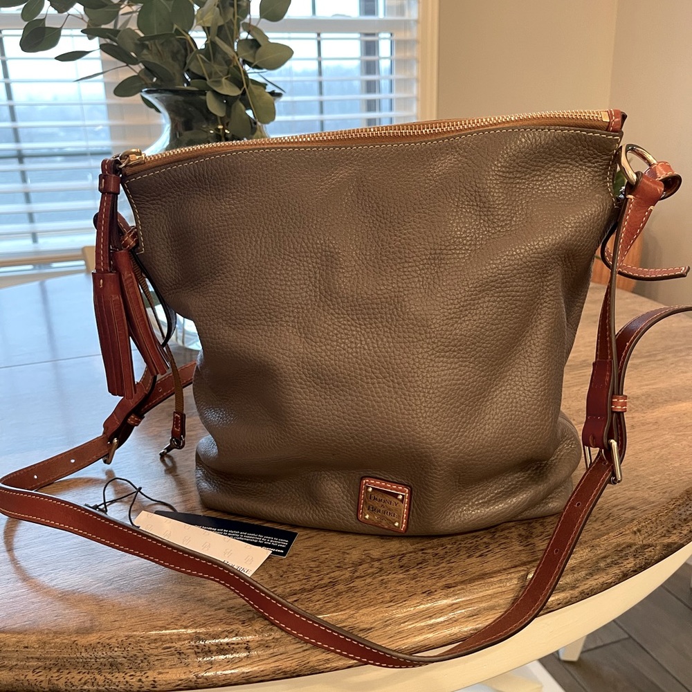 DOONEY & BOURKE Small Dixon | Color Elephant Pebble Grain